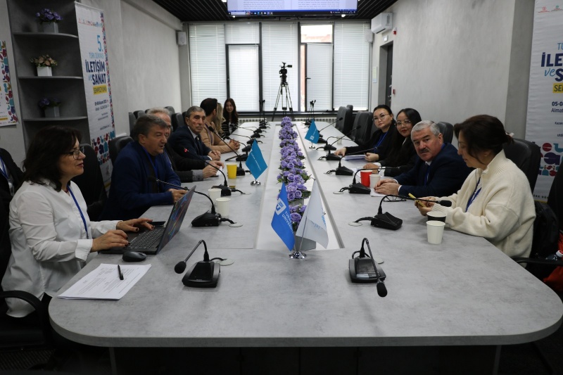 TÜRK DÜNYASI İLETİŞİM VE SANAT SEMPOZYUMU İLE TÜRK DÜNYASI ÖDÜLLÜ BELGESEL FİLM GÖSTERİMLERİ ALMATI’DA GERÇEKLEŞTİRİLDİ